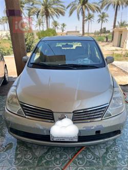 نيسان فيرسا